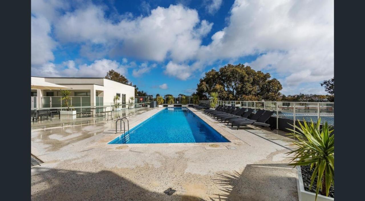 Luxury 2 Bedroom Suite Near Adelaide With A Car Park Broadview ภายนอก รูปภาพ